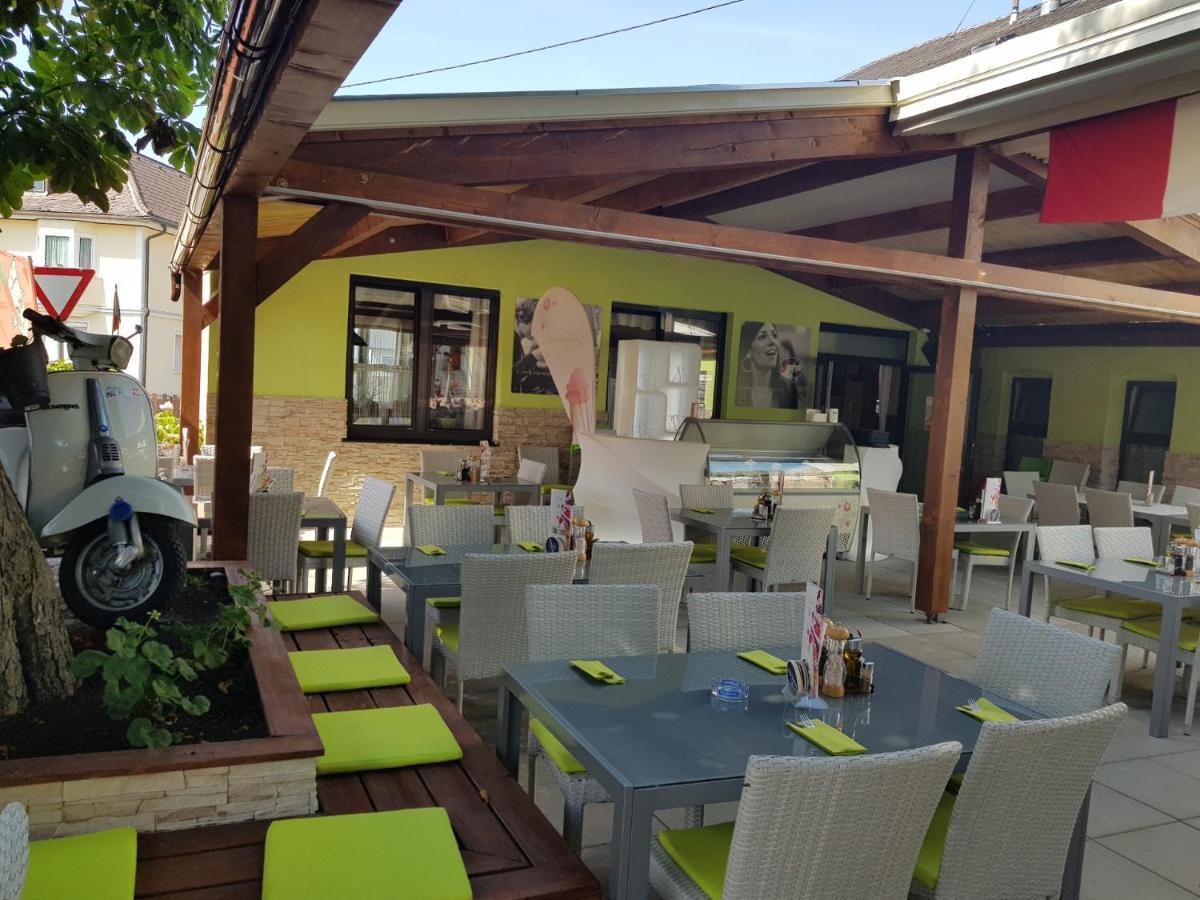 Zum Kleinen Italiener - Ristorante Pizzeria Pension Geinberg Exterior foto